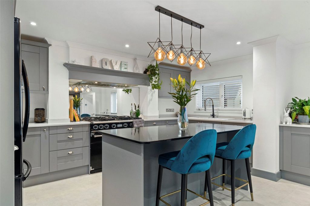 Property photo 3 of 24 Picture No. 04