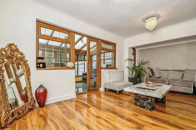 Property photo 2 of 20