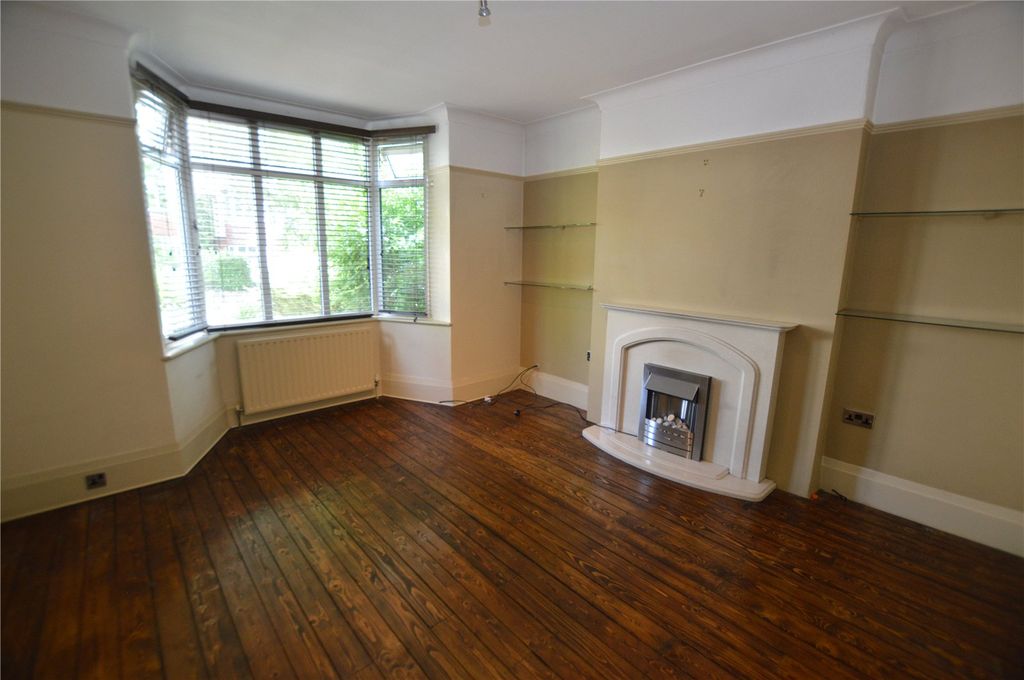 Property photo 3 of 16 Picture No. 04