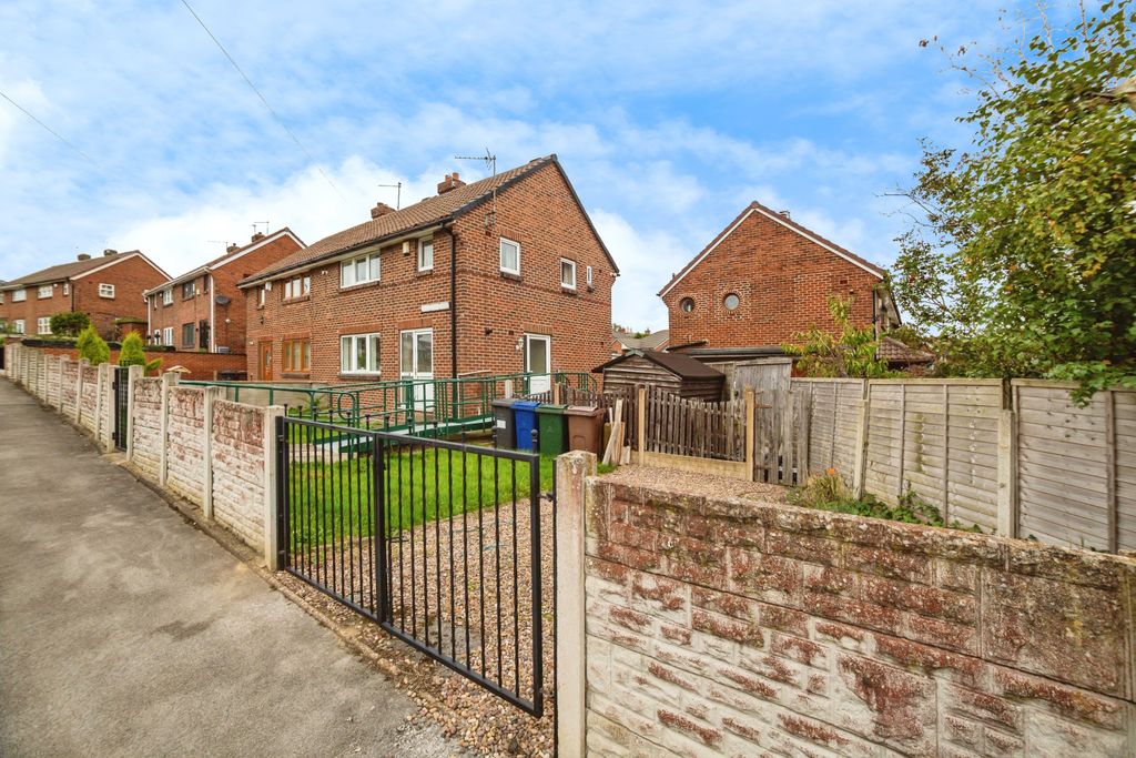 Property photo 2 of 15