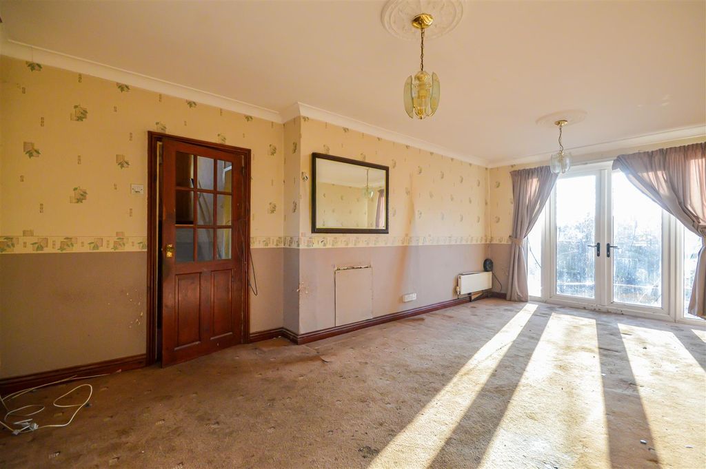 Property photo 3 of 8 Living Room