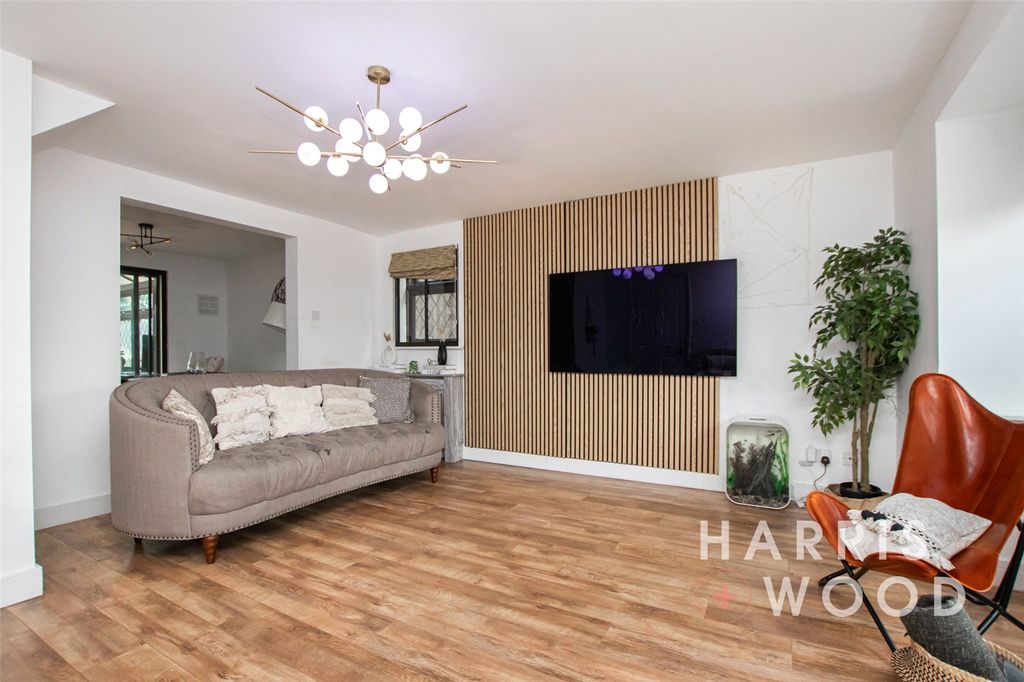 Property photo 3 of 26 Picture No. 14