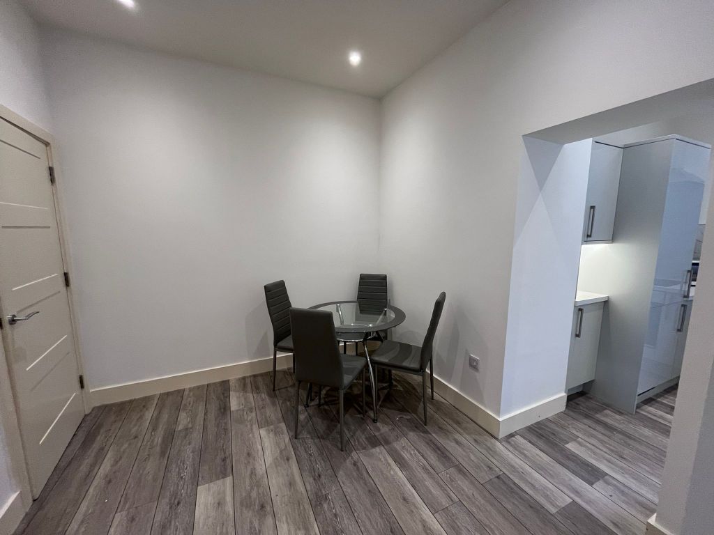 Property photo 3 of 7 Dining Room