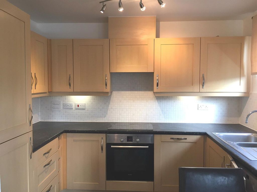 Property photo 2 of 5