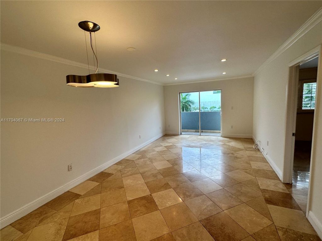 Property photo 2 of 35 <Alttext/>