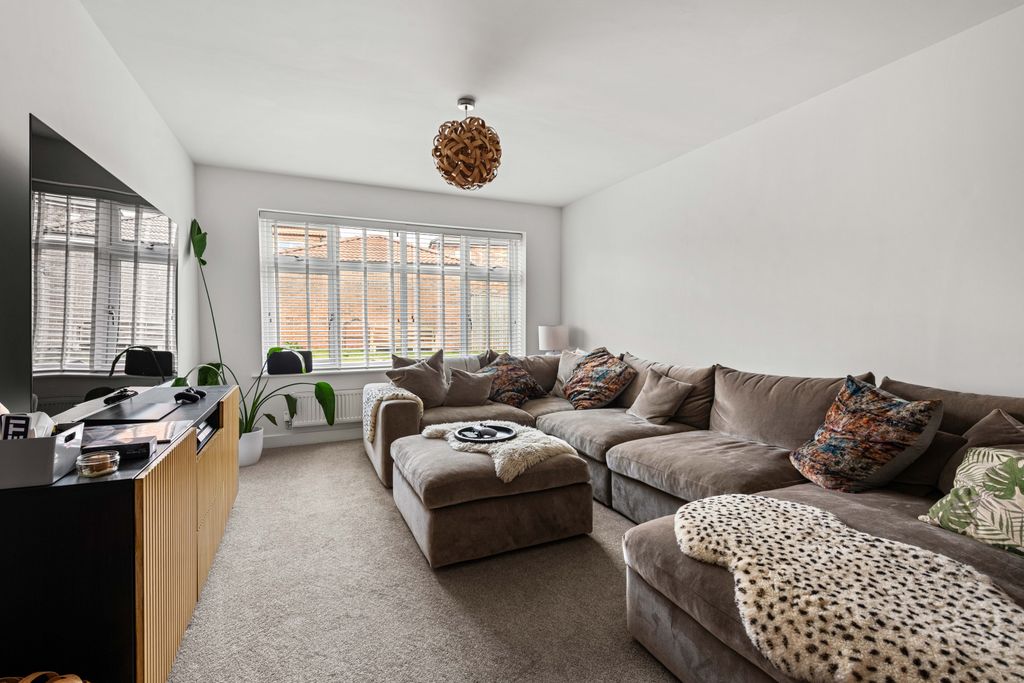 Property photo 3 of 30