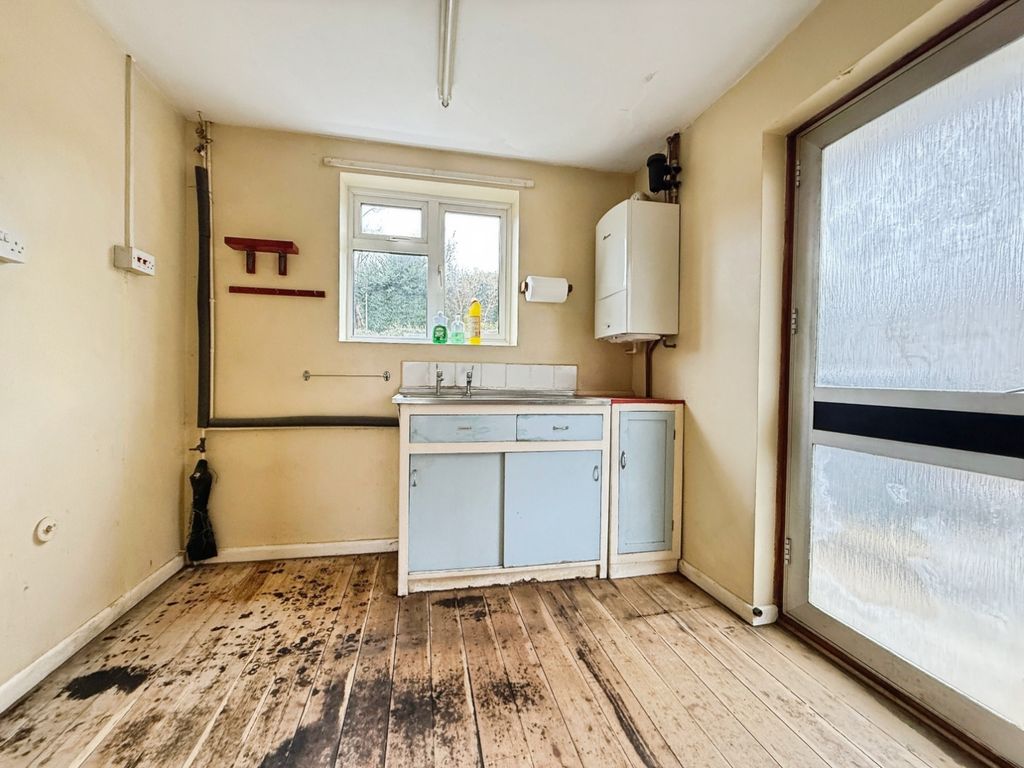 Property photo 3 of 15 Pbox-Img.Jpeg