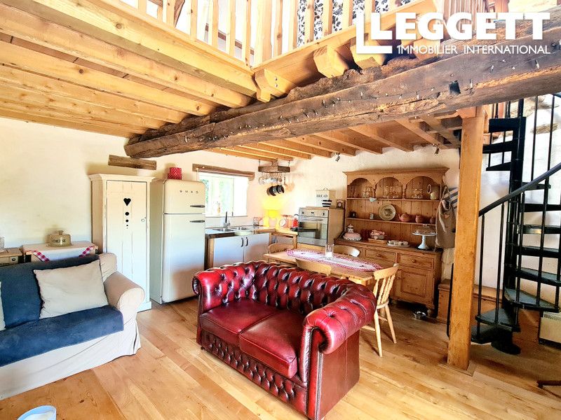 Property photo 3 of 10