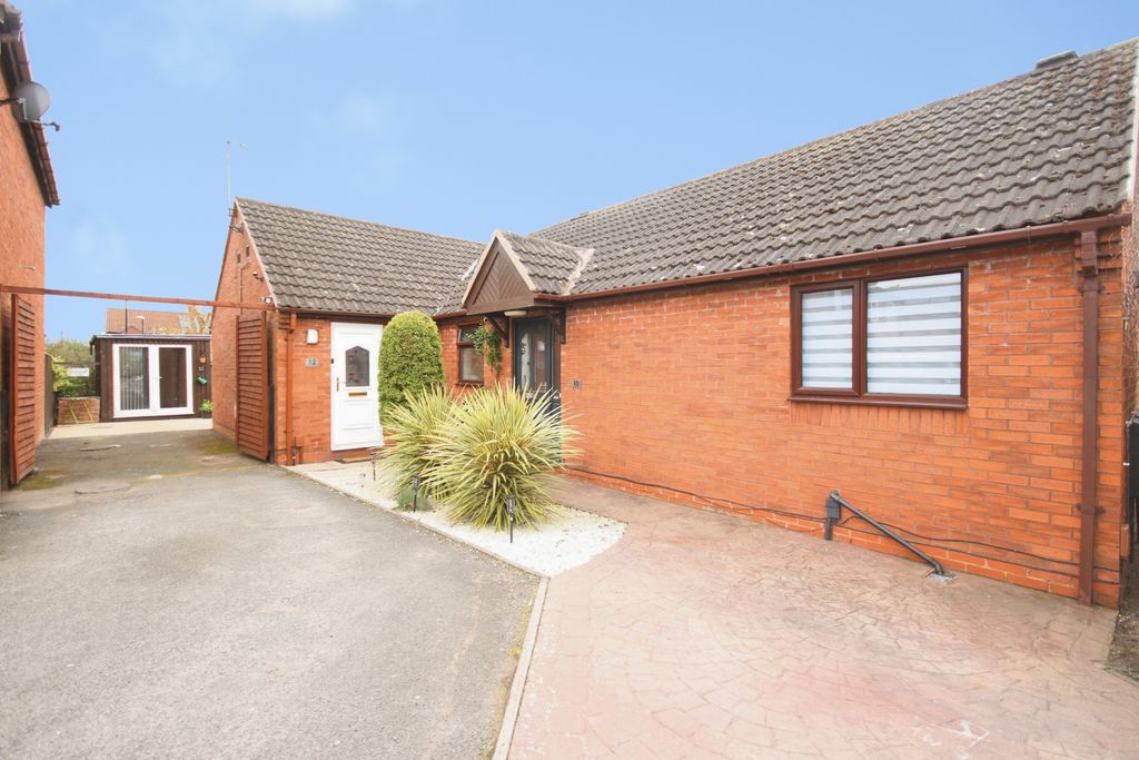 Property photo 2 of 29