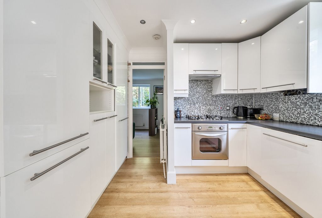 Property photo 2 of 12 1482311-10-6A3961...