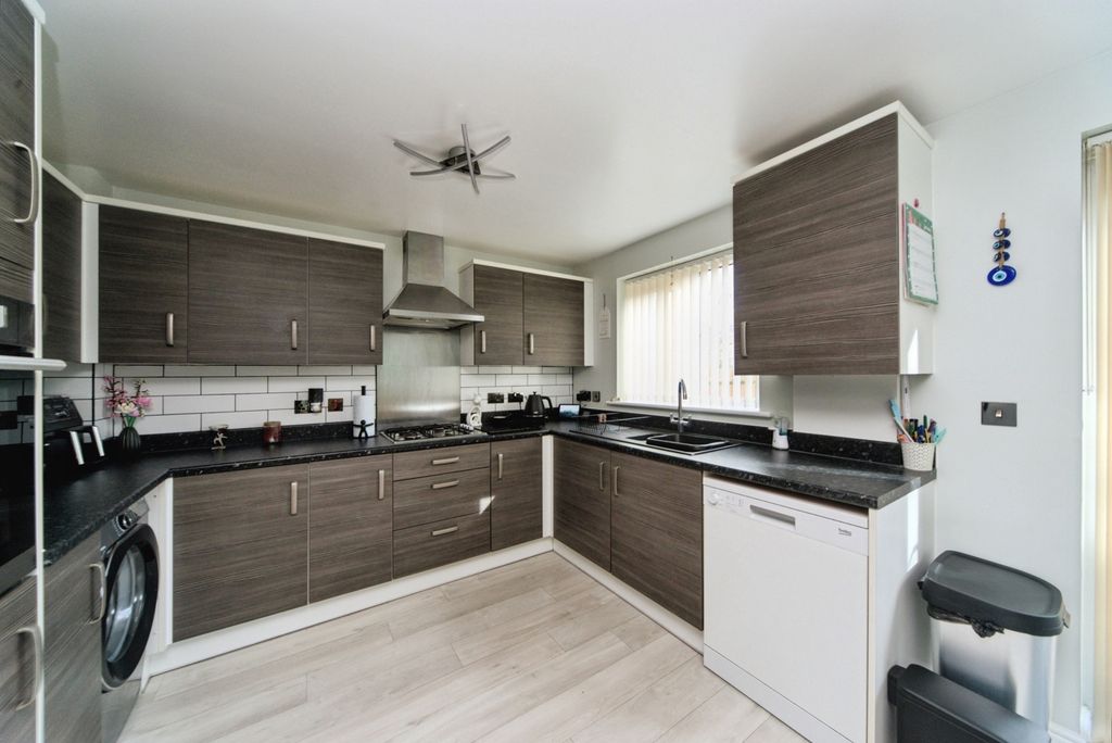 Property photo 2 of 19 Pbox-Img.Jpg