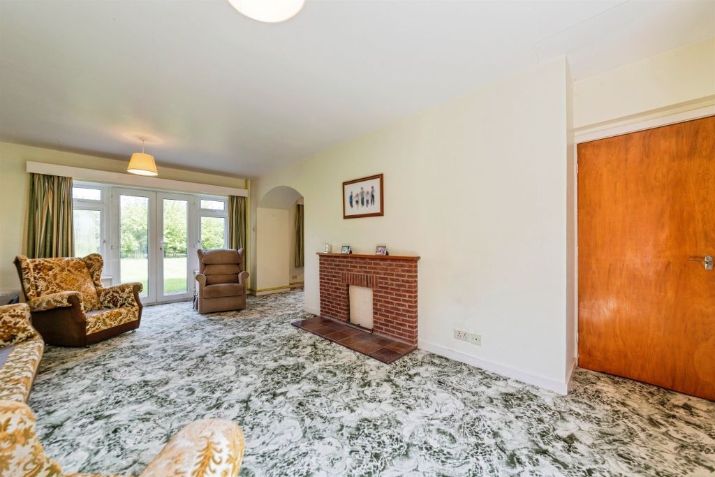 Property photo 2 of 20