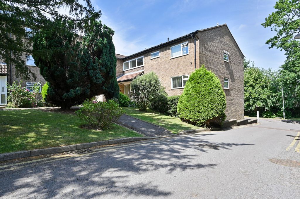 Property photo 3 of 11