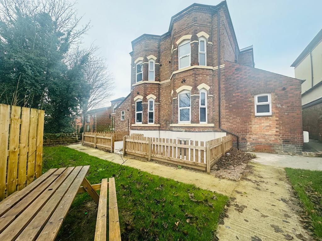 Property photo 1 of 6 External