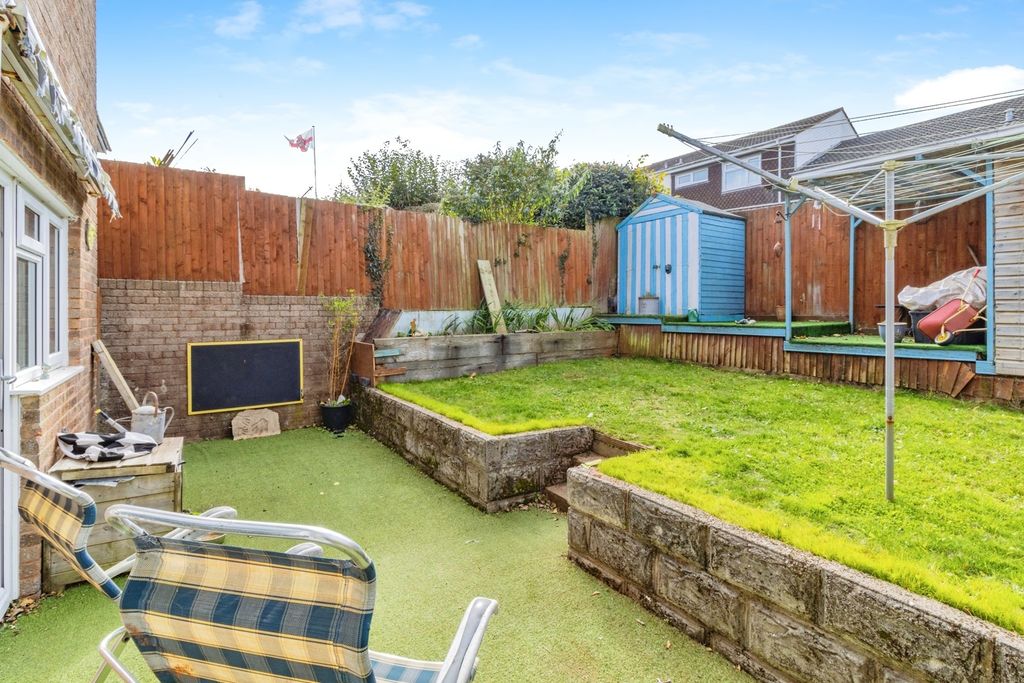 Property photo 3 of 17 Photo