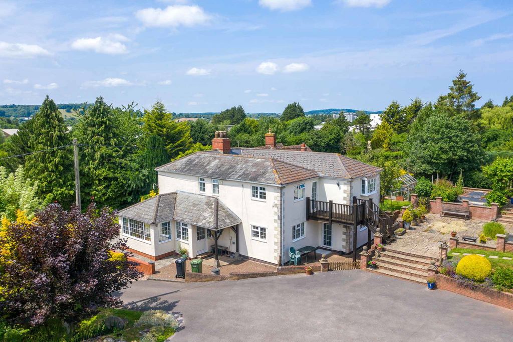Property photo 1 of 63