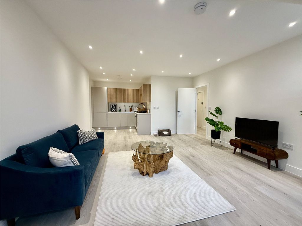 Property photo 1 of 8 Picture No. 12