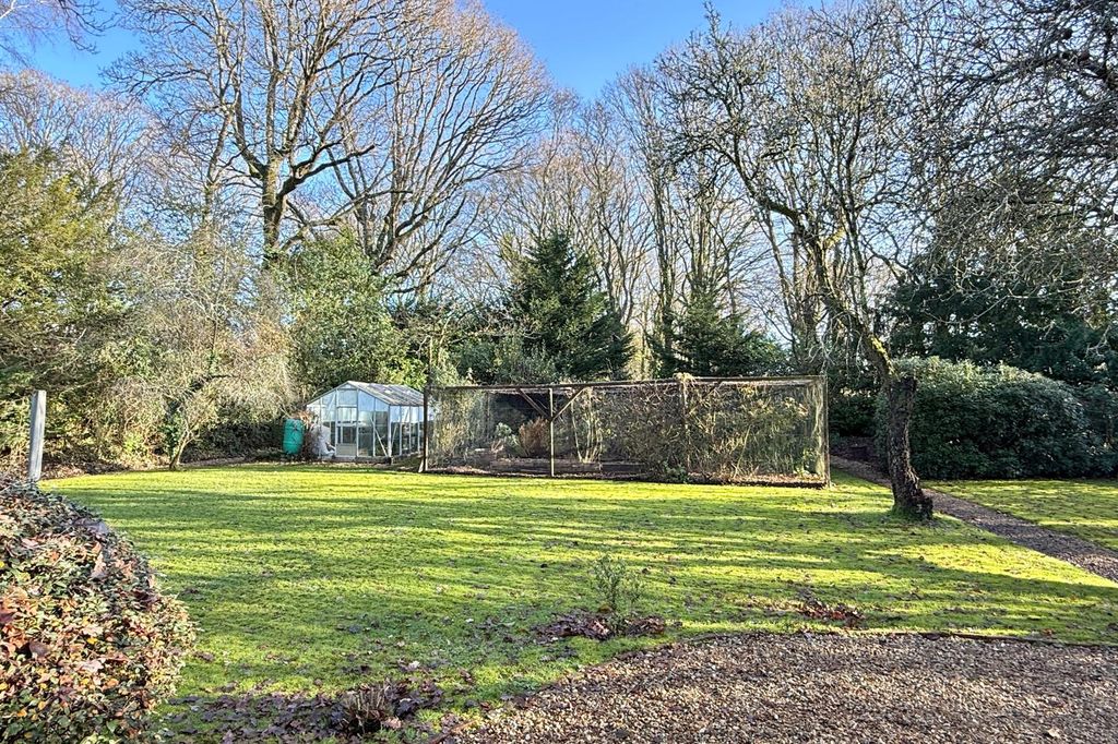 Property photo 3 of 30 Gallery