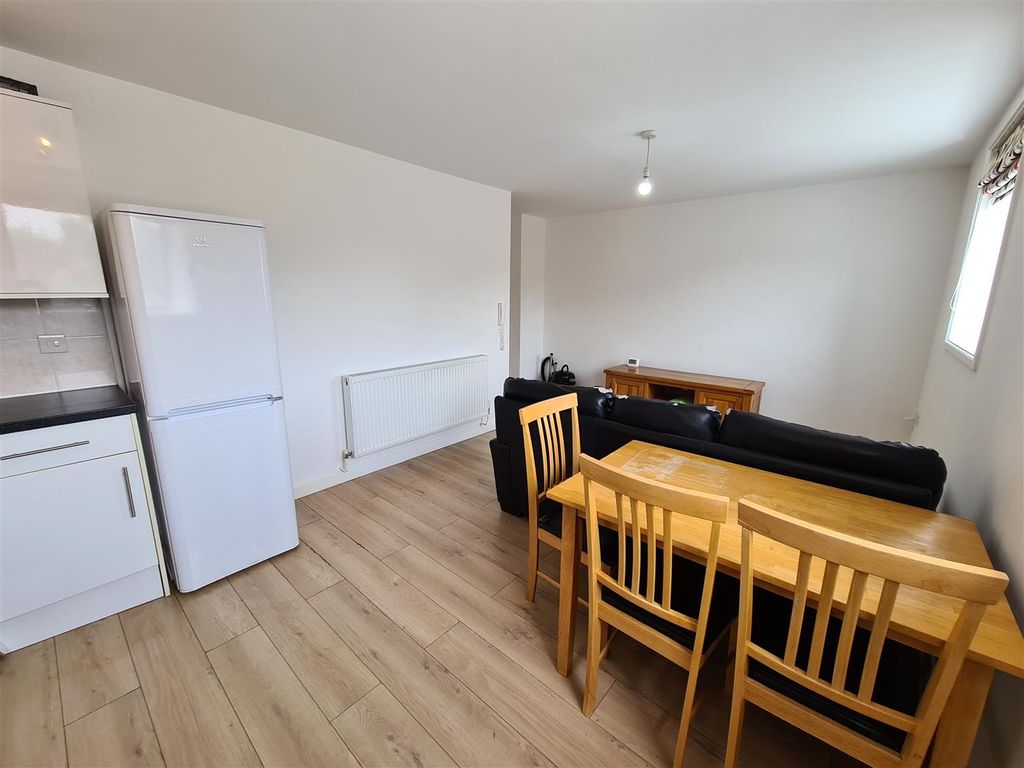 Property photo 2 of 8 15 Coppers Court