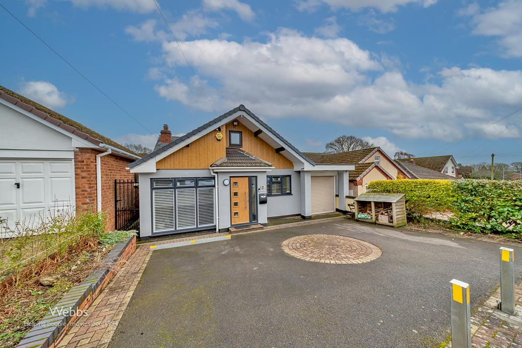 Property photo 1 of 27 Â© Webbs Estate Agents Â© (97 Of 162).Jpg