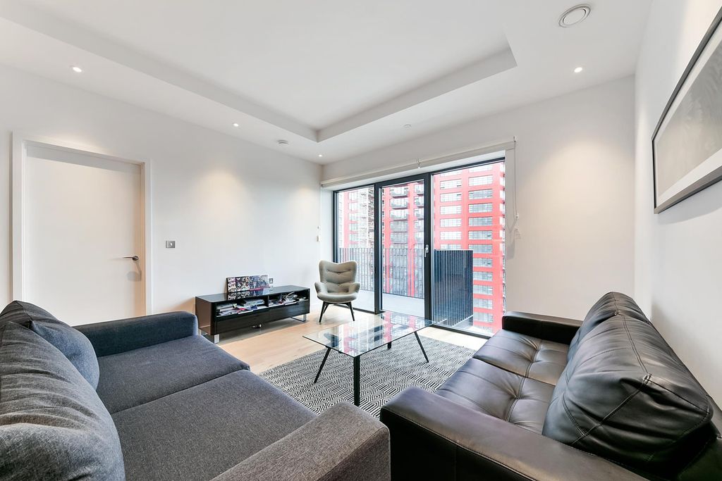 Property photo 3 of 12