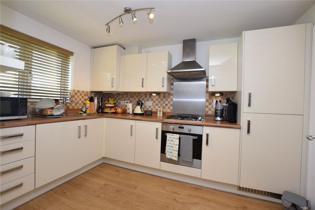 Property photo 2 of 14 Picture No. 09