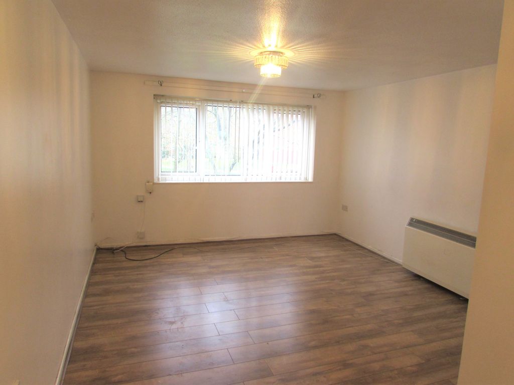Property photo 2 of 6 Gallery