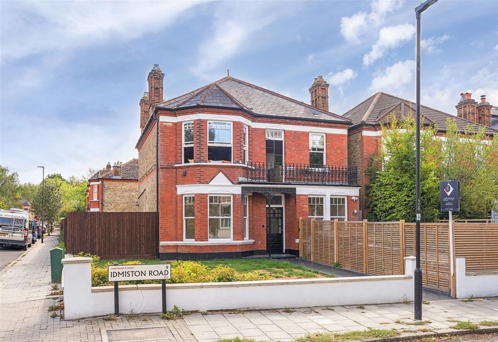 Property photo 1 of 15 Idmiston Road-16.Jpg