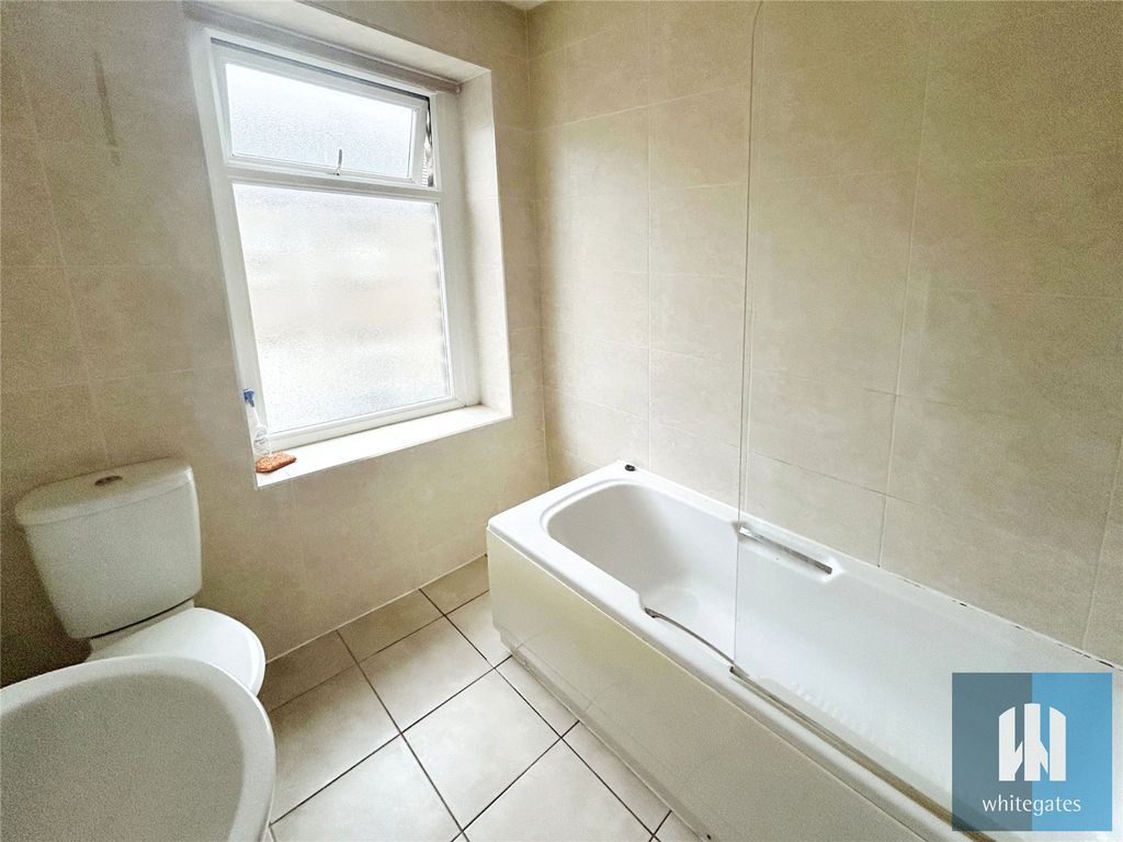 Property photo 3 of 8 Picture No. 27