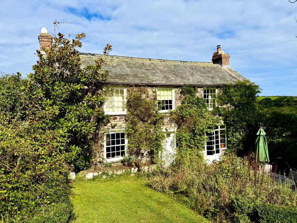 Property photo 1 of 21 Main Elevation