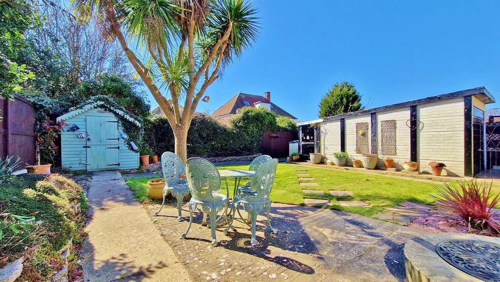 Property photo 3 of 20 Outside - Rear