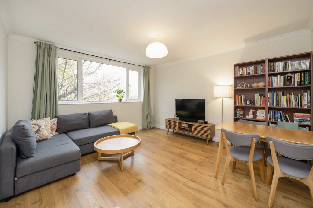 Property photo 2 of 5