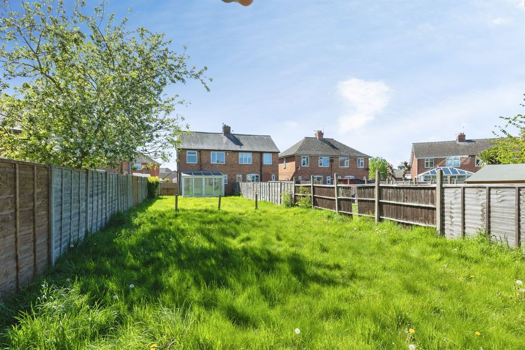 Property photo 2 of 16