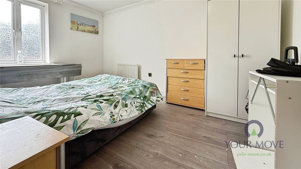 Property photo 3 of 6 Picture No. 01