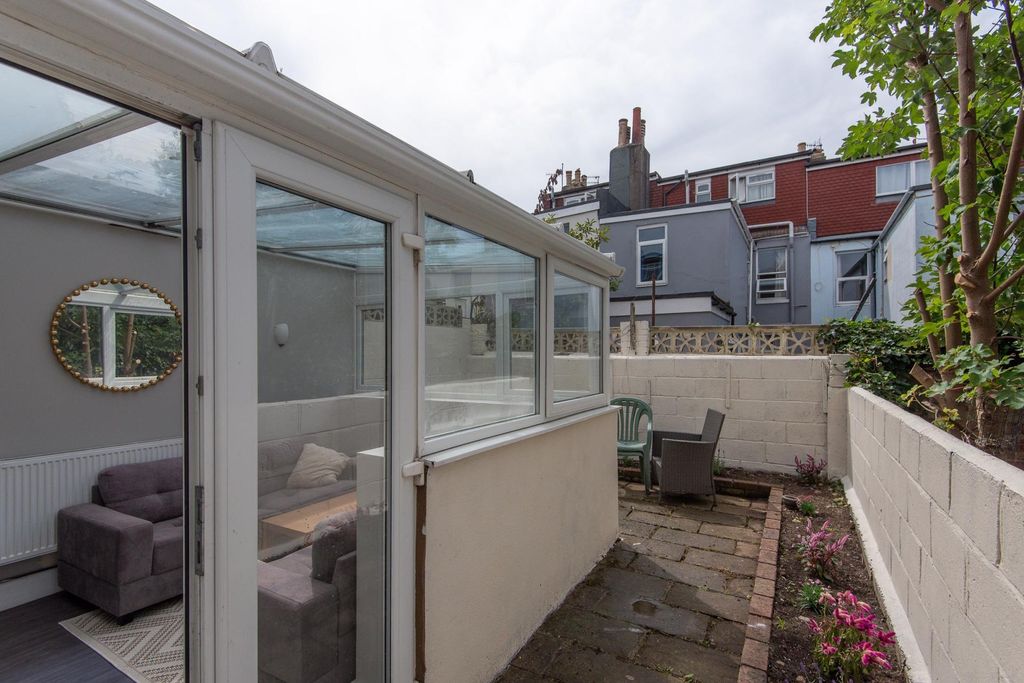 Additional image 20 of 7 bed semi-detached house to rentBernard Road, Brighton BN2