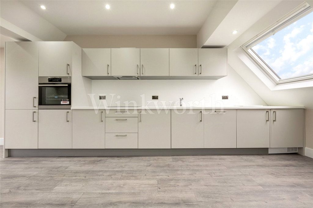 Property photo 2 of 13 Picture No. 03