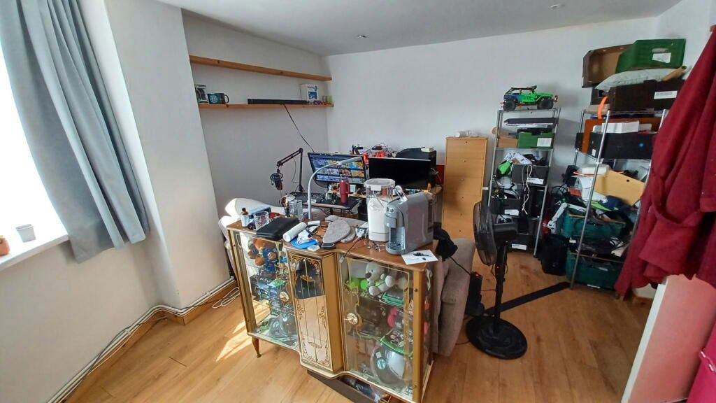 Property photo 2 of 6