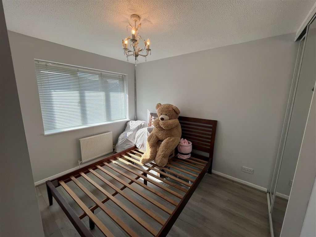 Additional image 11 of 3 bed semi-detached house to rentFenners, Weston-Super-Mare BS22