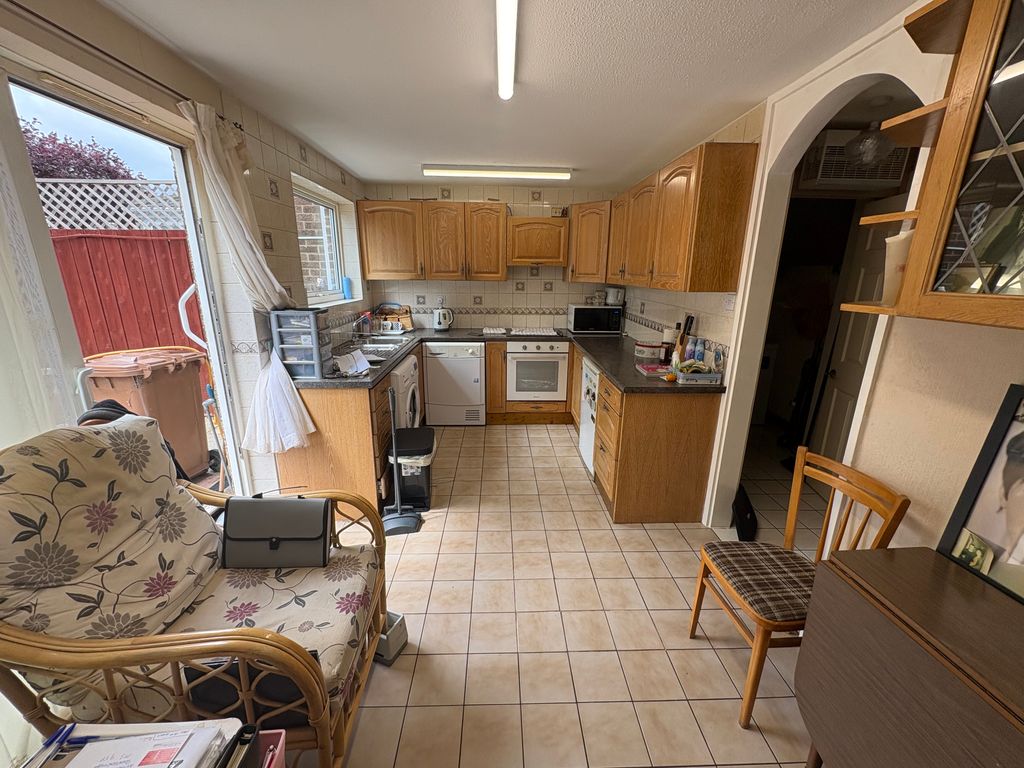 Property photo 2 of 10 Img_0136