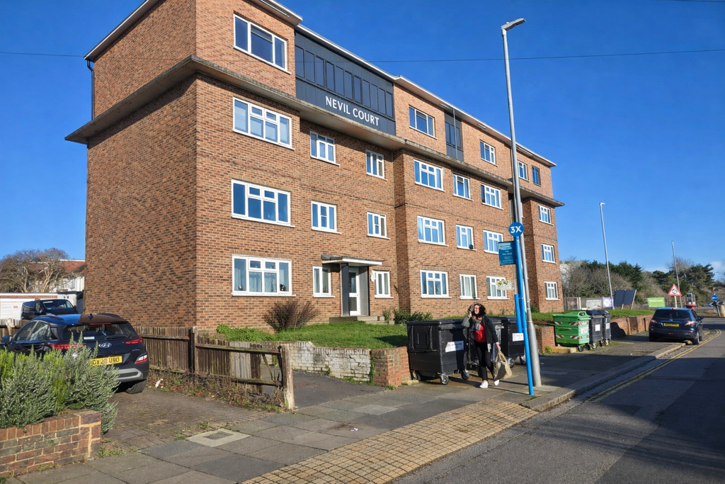 Property photo 1 of 7