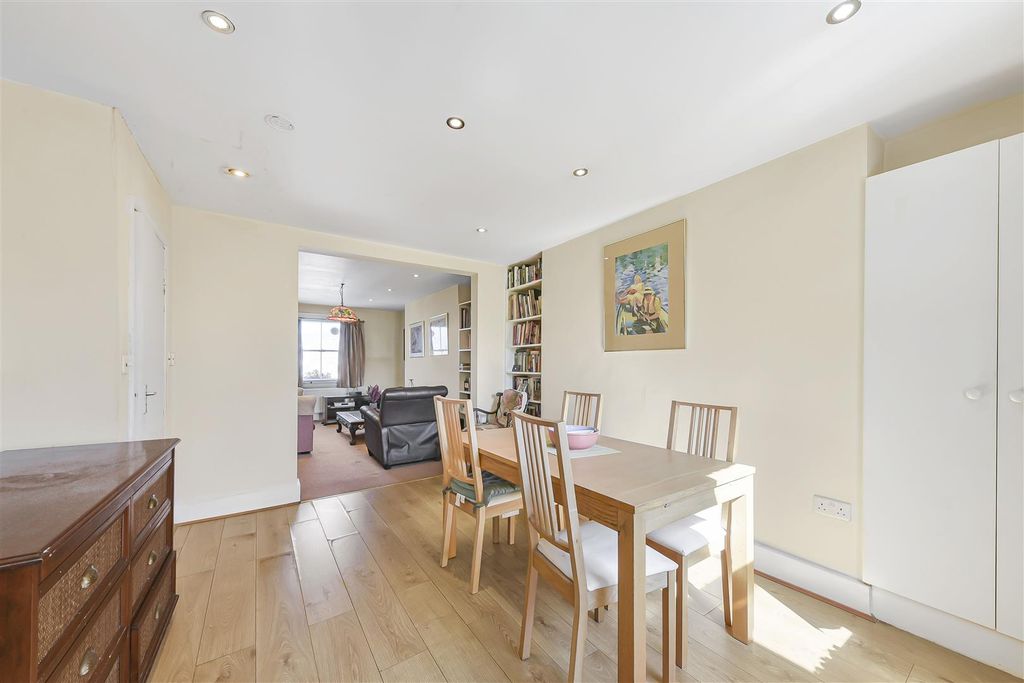 Property photo 1 of 9 Dining Room