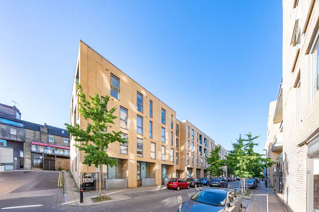 Property photo 1 of 1