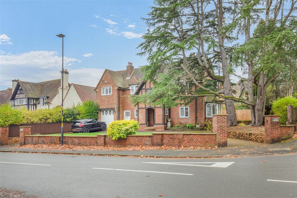 Property photo 1 of 19 8672005-Exterior06.Jpg