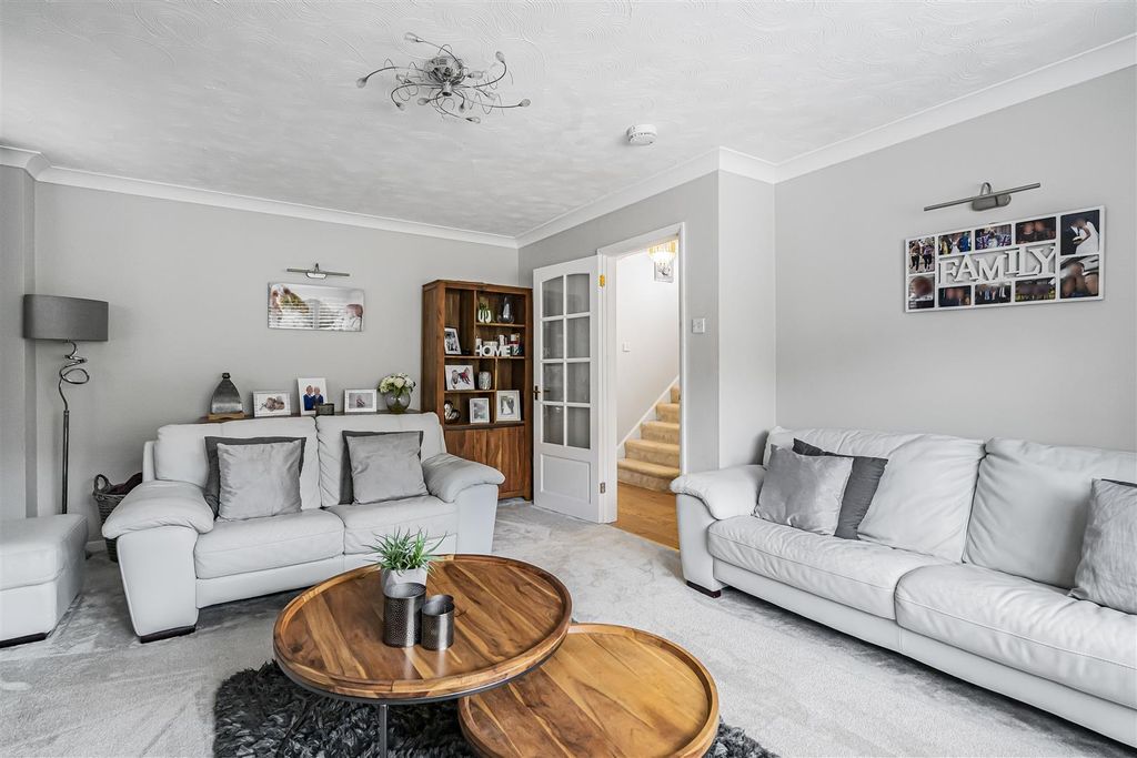 Property photo 3 of 42 2_61453.Jpg