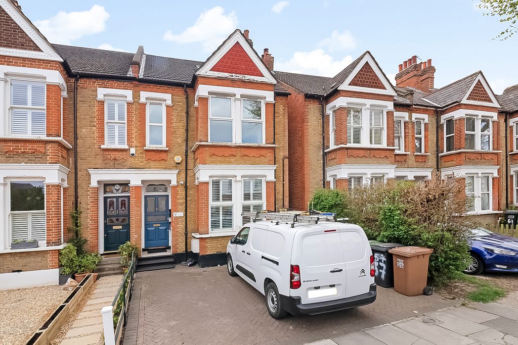 Property photo 2 of 14 External