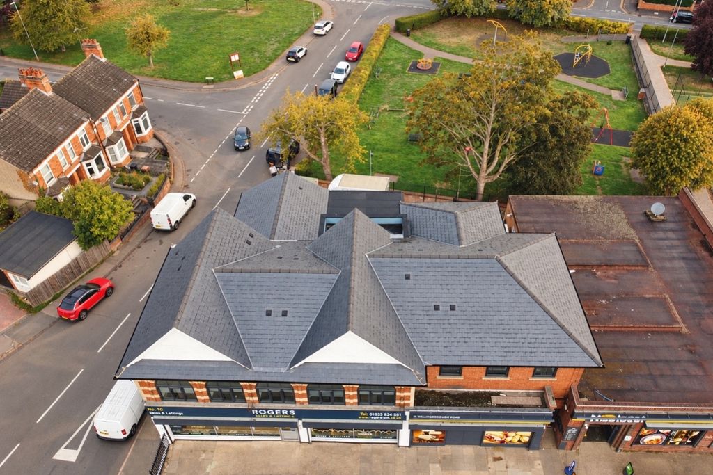 Property photo 1 of 7 Rogers_Aerial_Rightmove_Centred