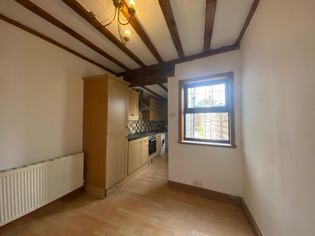 Property photo 2 of 11 Picture No. 34