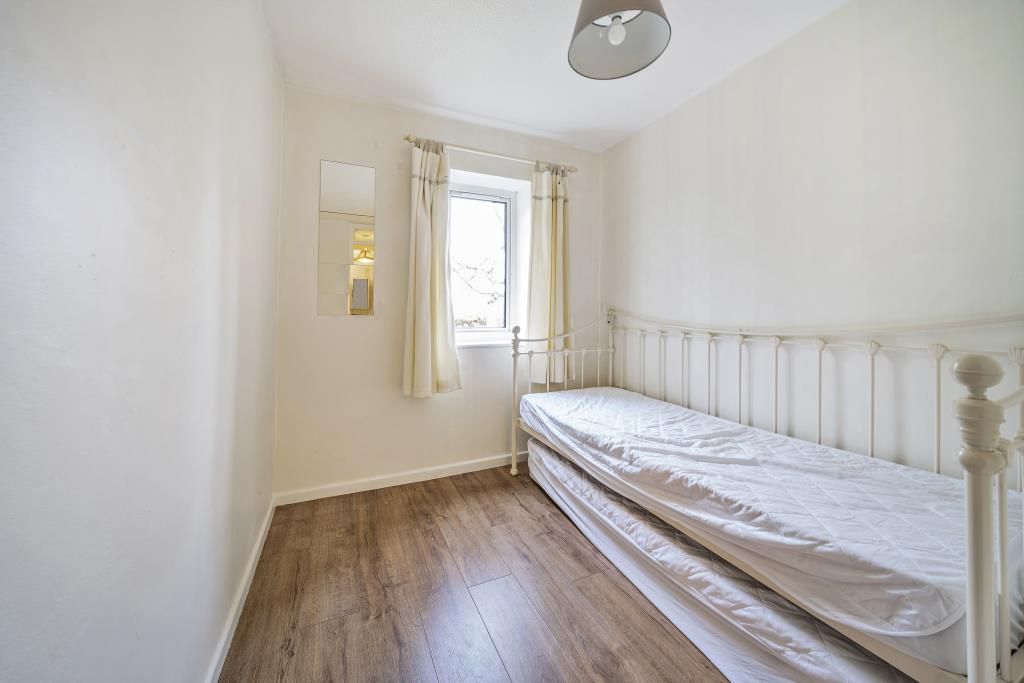 Property photo 3 of 10 Bedroom