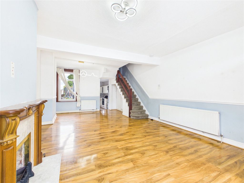 Property photo 3 of 20 Picture No. 21