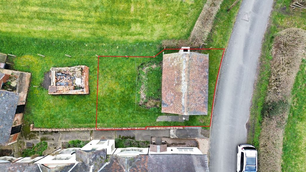 Property photo 2 of 11